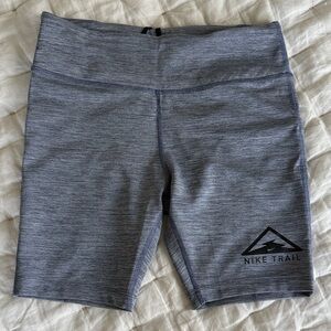 Nike Trail Women's Heather Gray Shorts